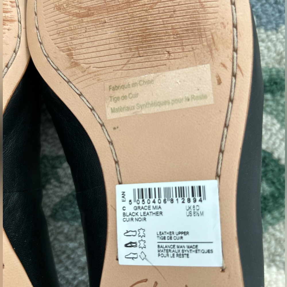 Clarks Black Women's Flats - Picture 7 of 9